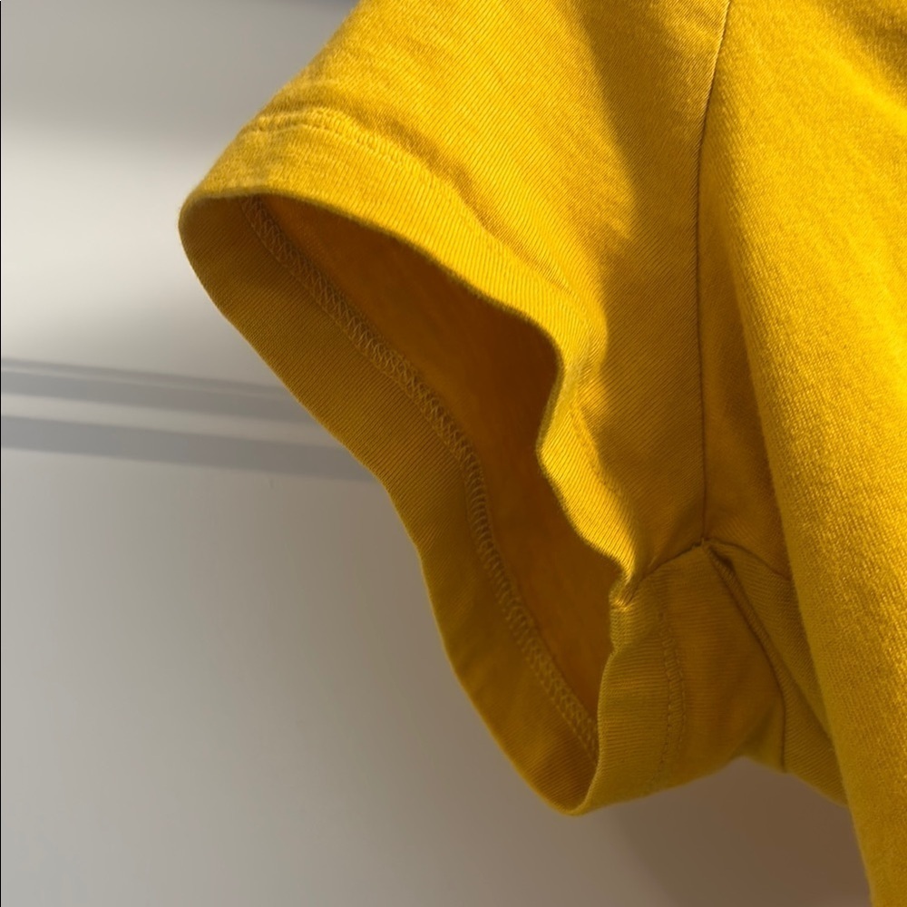 Aritzia Yellow Ruched Crop Top Short Sleeve V Neck Size S - Picture 5 of 8